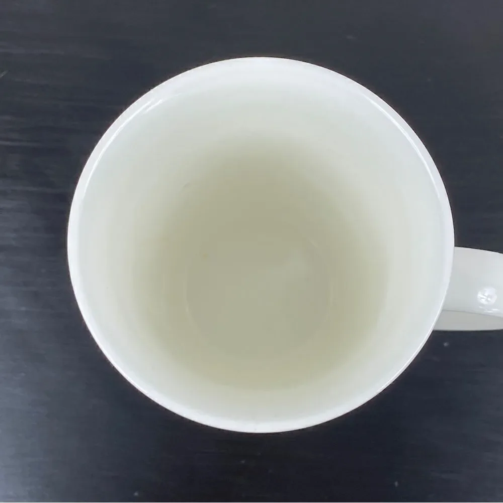 Starbucks Starburst 2014 Holiday Mug White Red 12OZ‎